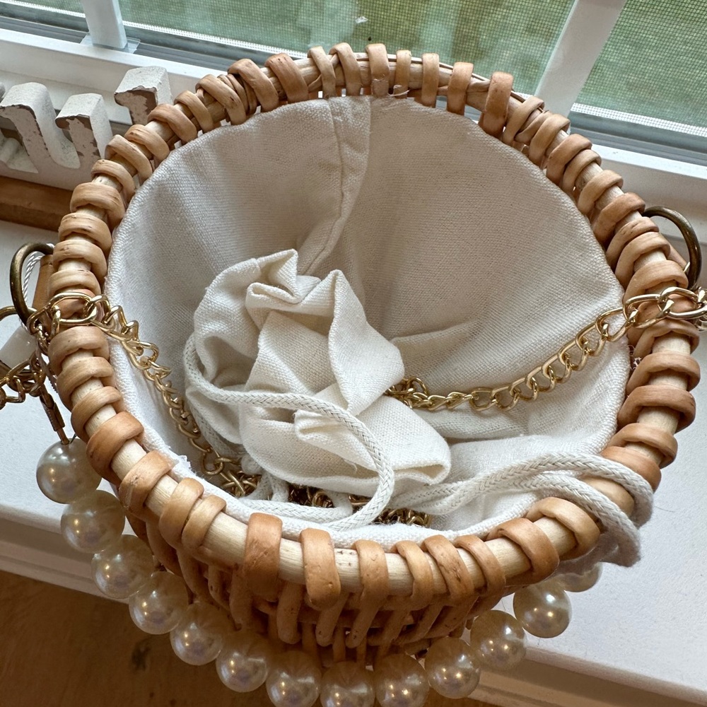 Pearl Handbag - Picture 3 of 6